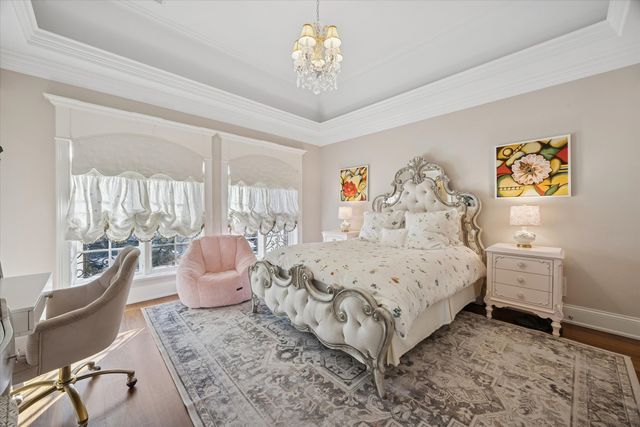 321 E 9th Street, Hinsdale, IL 60521