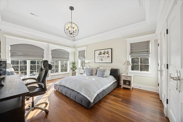 321 E 9th Street, Hinsdale, IL 60521