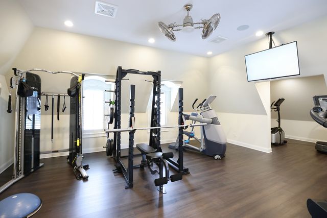 321 E 9th Street, Hinsdale, IL 60521