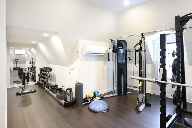 321 E 9th Street, Hinsdale, IL 60521