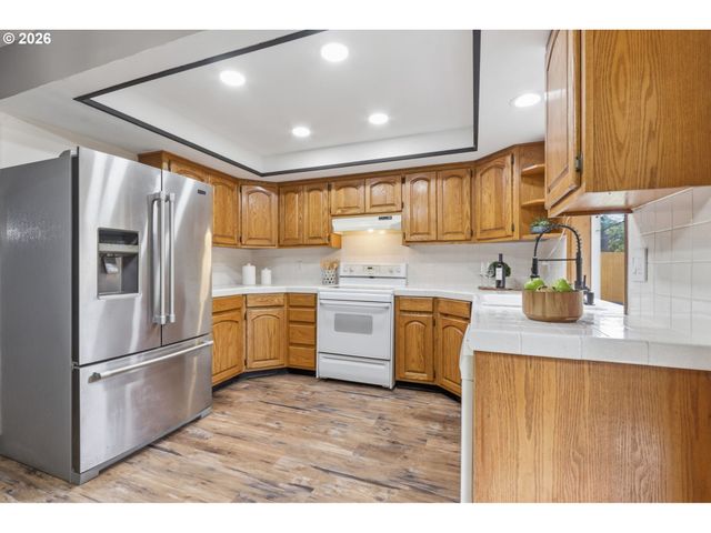 3830 Se 150TH Ave, Portland, OR 97236