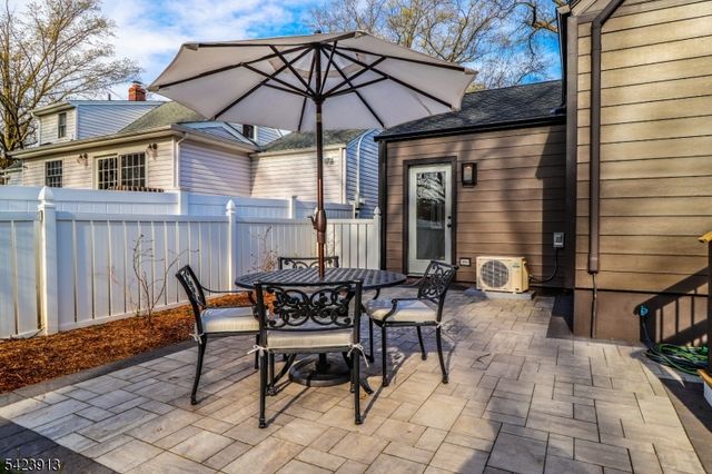 113 Spear St, Metuchen Boro, NJ 08840