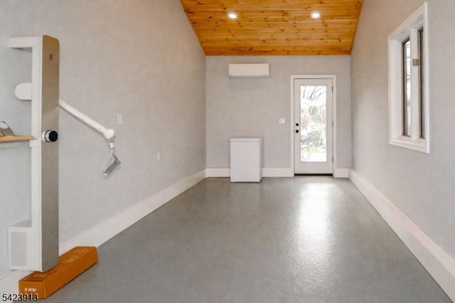 113 Spear St, Metuchen Boro, NJ 08840