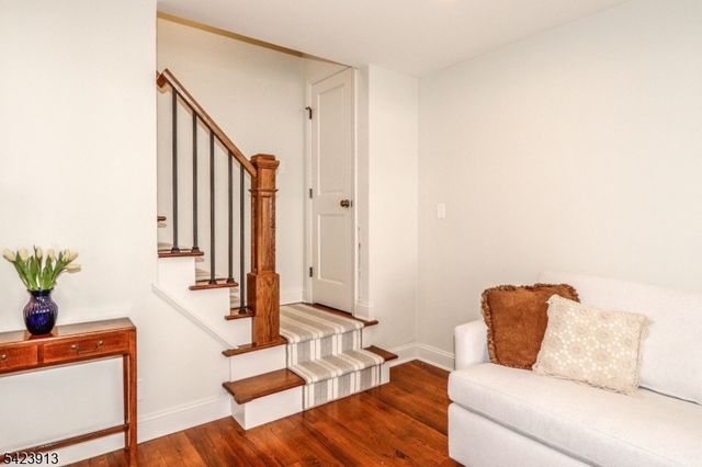 113 Spear St, Metuchen Boro, NJ 08840