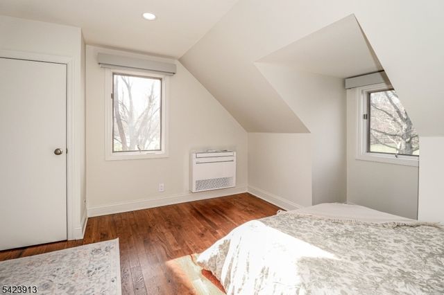 113 Spear St, Metuchen Boro, NJ 08840
