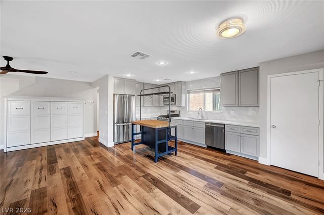 812 Sistine Street, Las Vegas, NV 89144