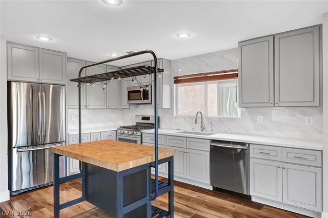 812 Sistine Street, Las Vegas, NV 89144