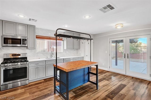 812 Sistine Street, Las Vegas, NV 89144