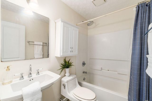 915 Quay Avenue, 915H, Grandview Heights, OH 43212