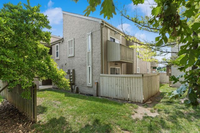915 Quay Avenue, 915H, Grandview Heights, OH 43212