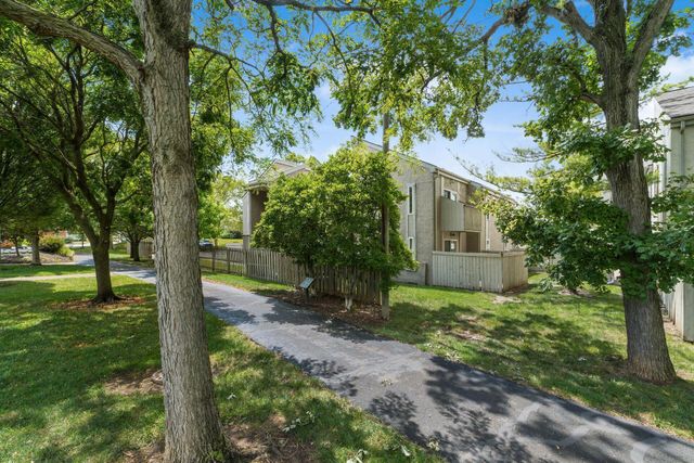 915 Quay Avenue, 915H, Grandview Heights, OH 43212