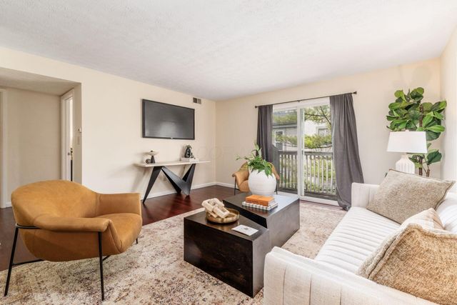 915 Quay Avenue, 915H, Grandview Heights, OH 43212
