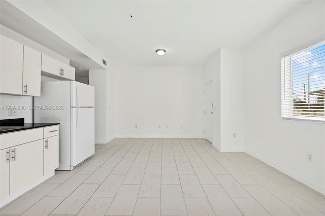 405 E 7th Street 203, Hialeah, FL 33010