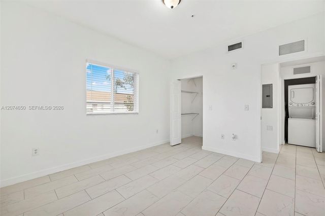 405 E 7th Street 203, Hialeah, FL 33010