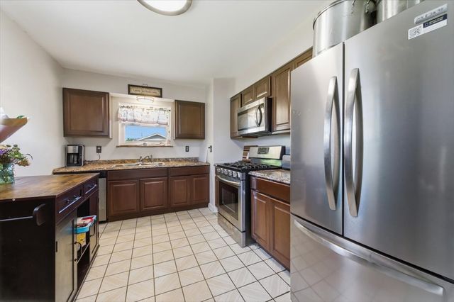 7751 MASSASOIT, Burbank, IL 60459