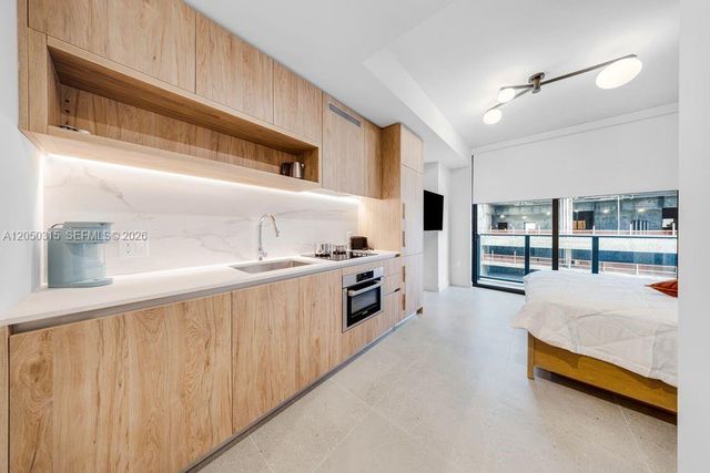 11 NE 6th Street 1106, Miami, FL 33132