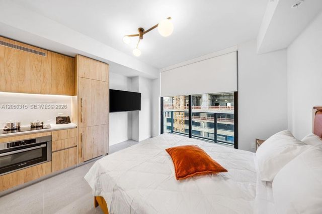 11 NE 6th Street 1106, Miami, FL 33132