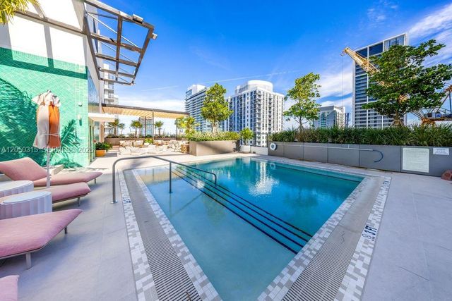 11 NE 6th Street 1106, Miami, FL 33132