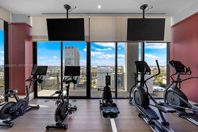 11 NE 6th Street 1106, Miami, FL 33132