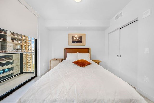 11 NE 6th Street 1106, Miami, FL 33132