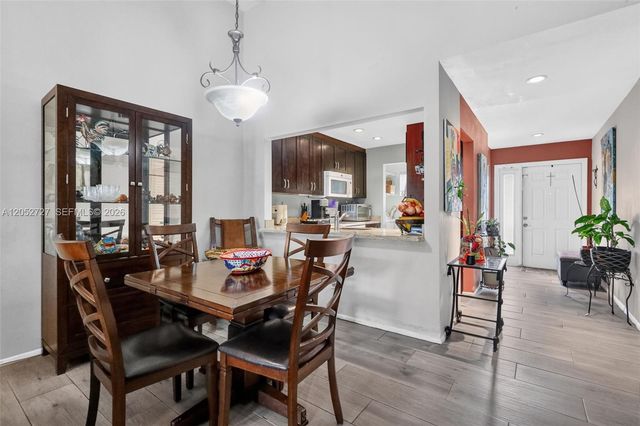 2377 N 37th Avenue, Hollywood, FL 33021