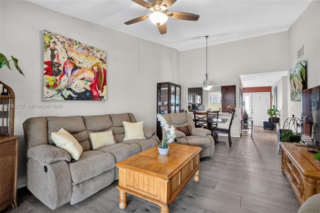 2377 N 37th Avenue, Hollywood, FL 33021