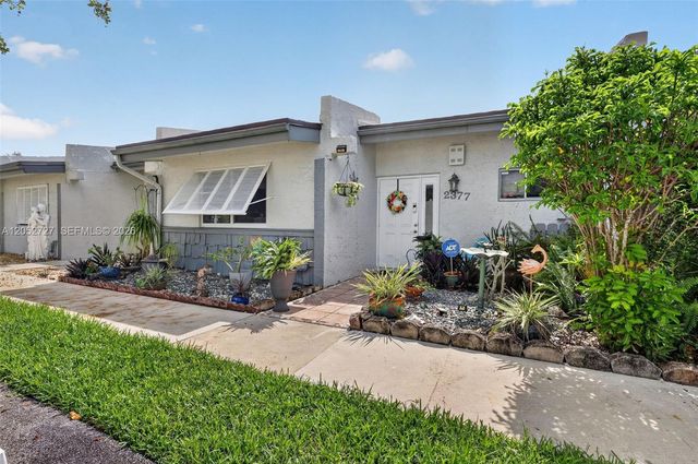 2377 N 37th Avenue, Hollywood, FL 33021