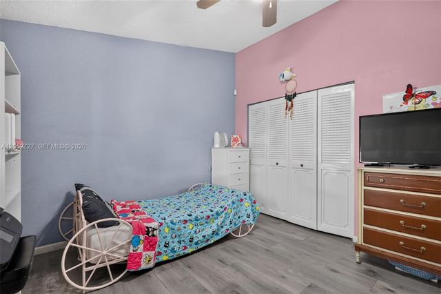 2377 N 37th Avenue, Hollywood, FL 33021