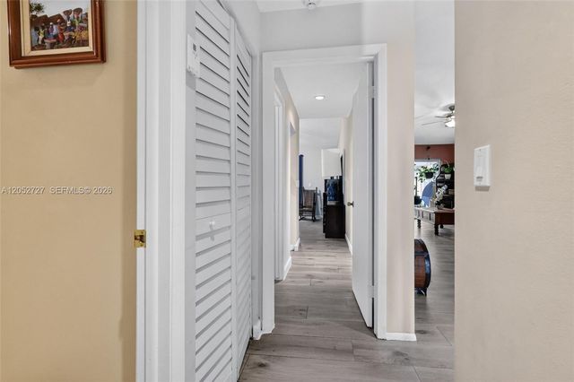 2377 N 37th Avenue, Hollywood, FL 33021
