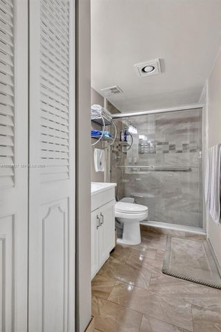 2377 N 37th Avenue, Hollywood, FL 33021