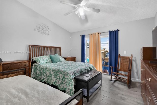 2377 N 37th Avenue, Hollywood, FL 33021