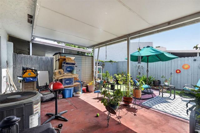 2377 N 37th Avenue, Hollywood, FL 33021