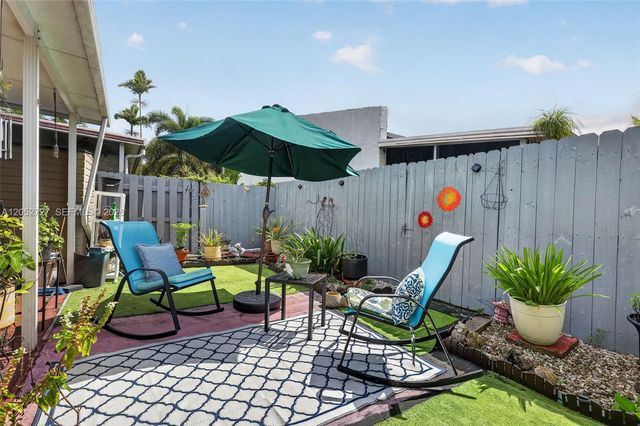 2377 N 37th Avenue, Hollywood, FL 33021