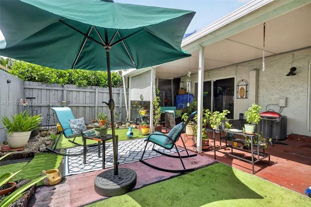 2377 N 37th Avenue, Hollywood, FL 33021
