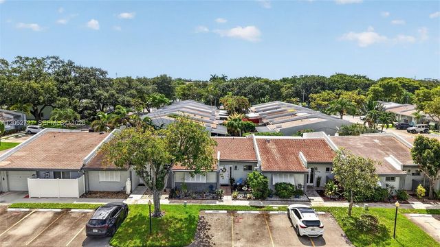 2377 N 37th Avenue, Hollywood, FL 33021