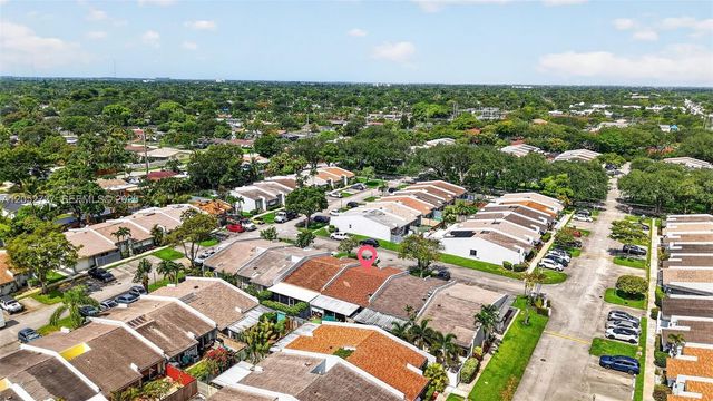 2377 N 37th Avenue, Hollywood, FL 33021