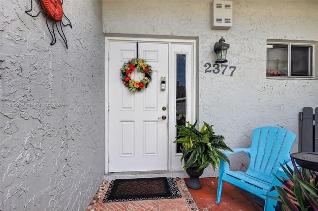 2377 N 37th Avenue, Hollywood, FL 33021