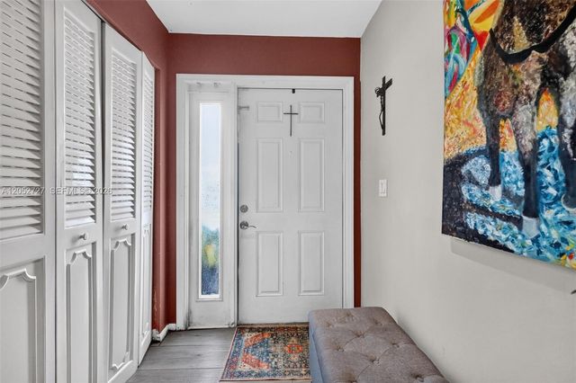 2377 N 37th Avenue, Hollywood, FL 33021