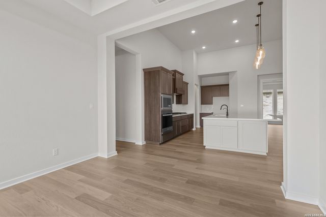 548 Paramus Park, Cibolo, TX 78108