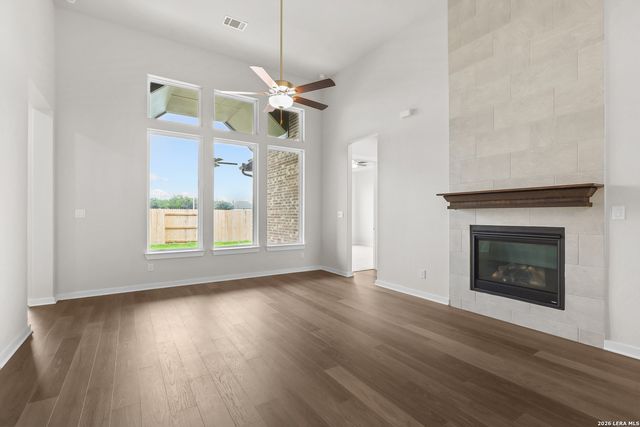 548 Paramus Park, Cibolo, TX 78108