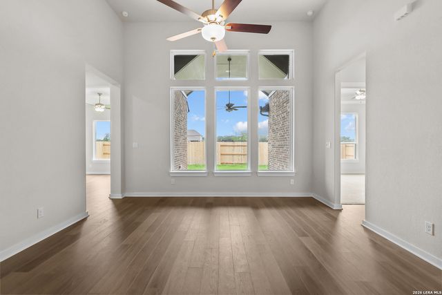 548 Paramus Park, Cibolo, TX 78108