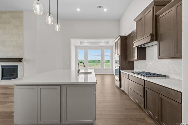548 Paramus Park, Cibolo, TX 78108