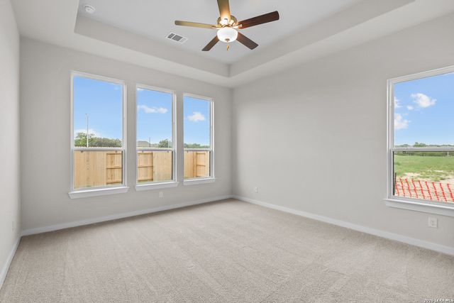 548 Paramus Park, Cibolo, TX 78108