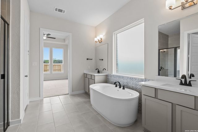 548 Paramus Park, Cibolo, TX 78108