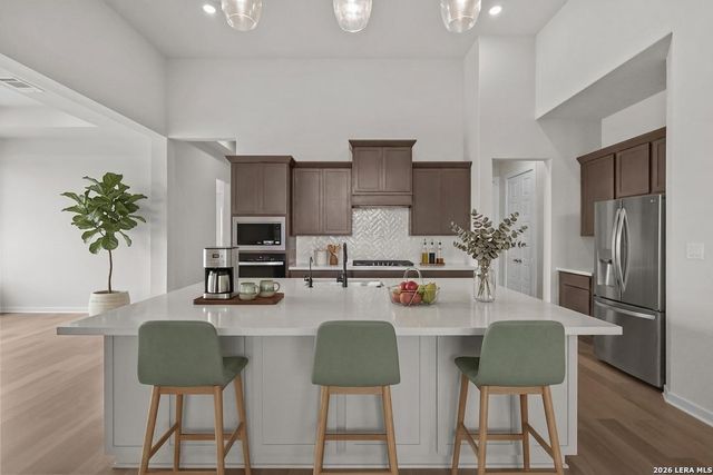 548 Paramus Park, Cibolo, TX 78108