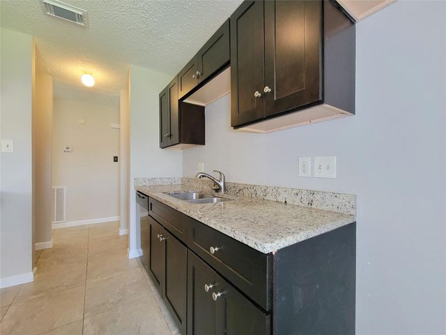 8530 Quail Burg Lane, Houston, TX 77489