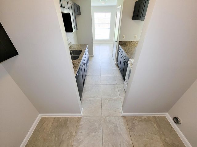 8530 Quail Burg Lane, Houston, TX 77489