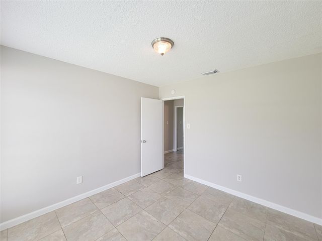 8530 Quail Burg Lane, Houston, TX 77489