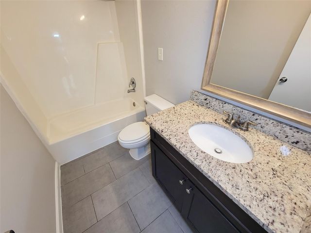 8530 Quail Burg Lane, Houston, TX 77489