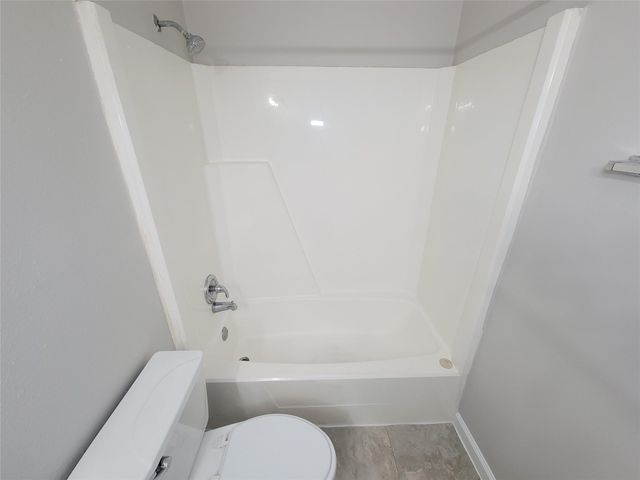 8530 Quail Burg Lane, Houston, TX 77489